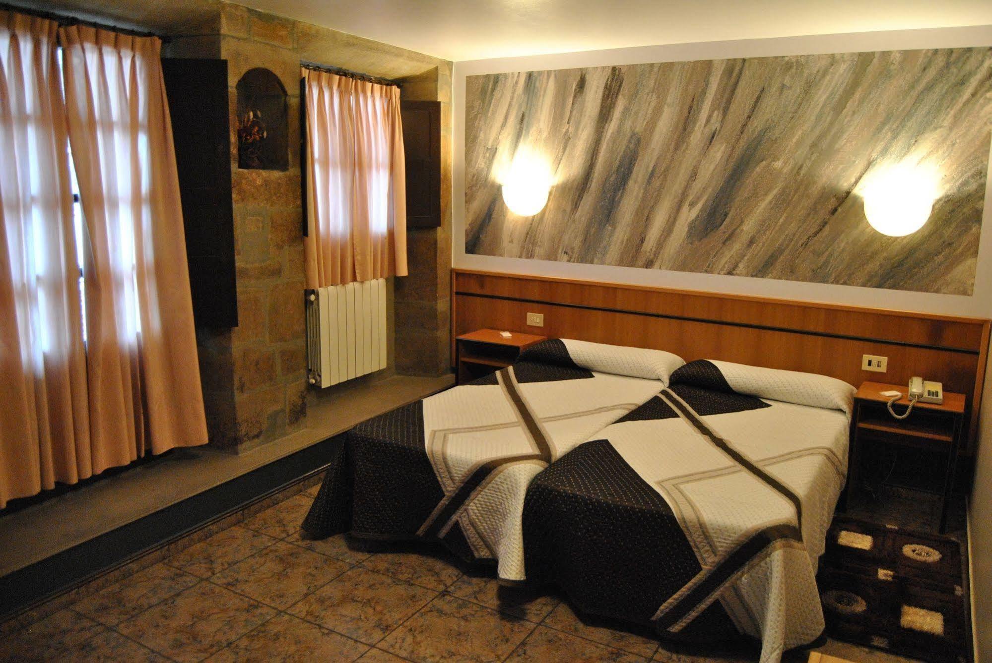 Hotel Palacio De Los Vallados Lastres Kültér fotó